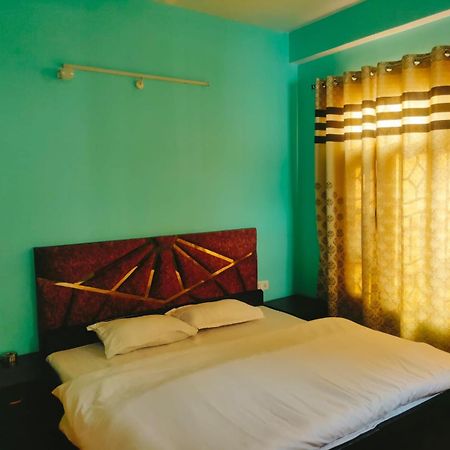 Thakur Apartment Shimla Exteriör bild