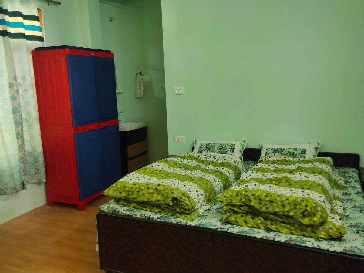 Thakur Apartment Shimla Exteriör bild