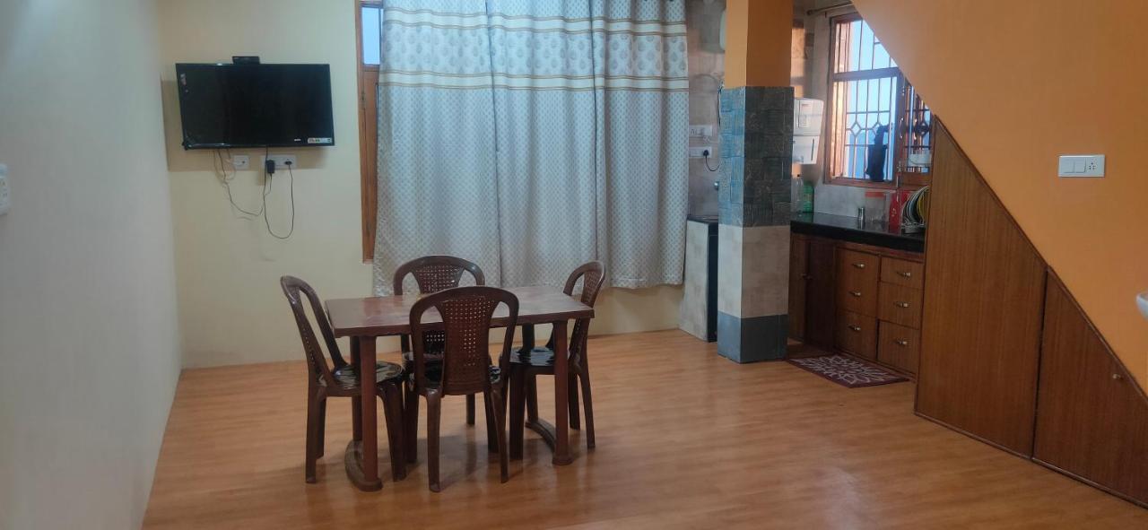 Thakur Apartment Shimla Exteriör bild